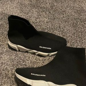 BALENCIAGA SHOE. Size 7 women’s.